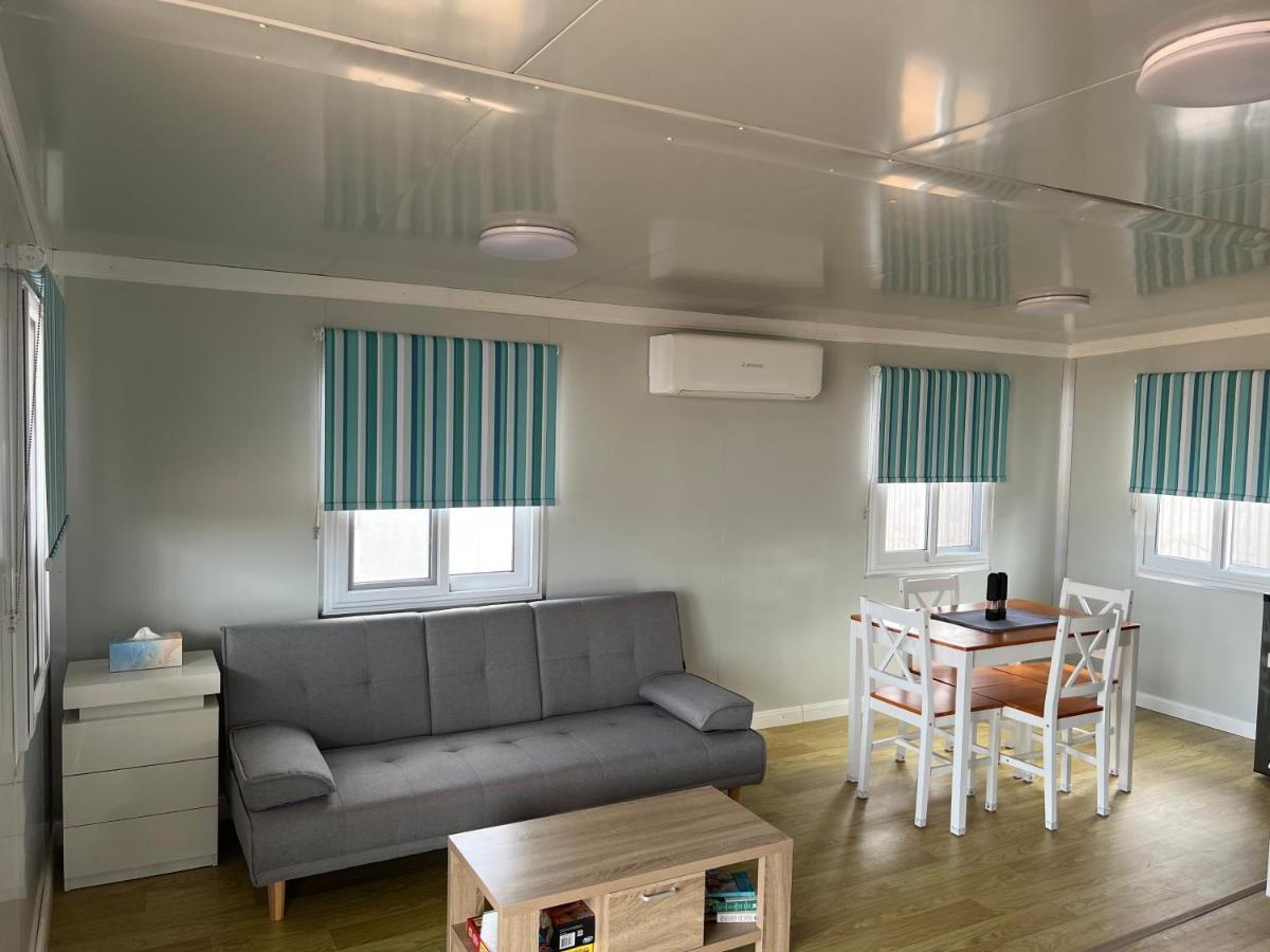 White Cliffs Self Contained Cabin Accommodation Dış mekan fotoğraf