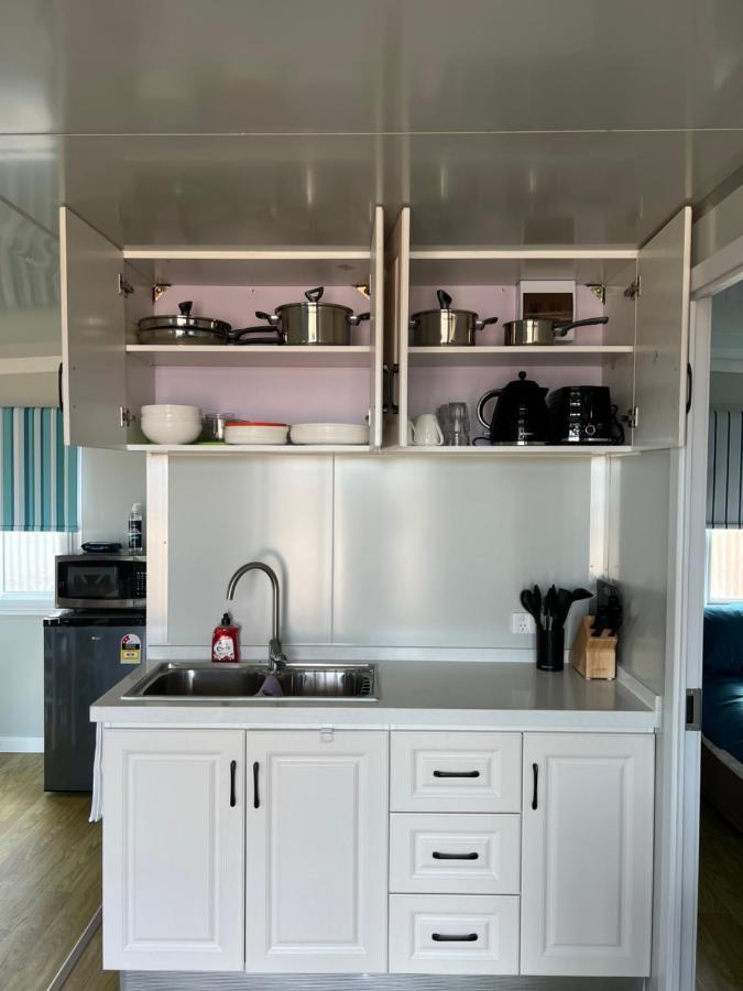 White Cliffs Self Contained Cabin Accommodation Dış mekan fotoğraf