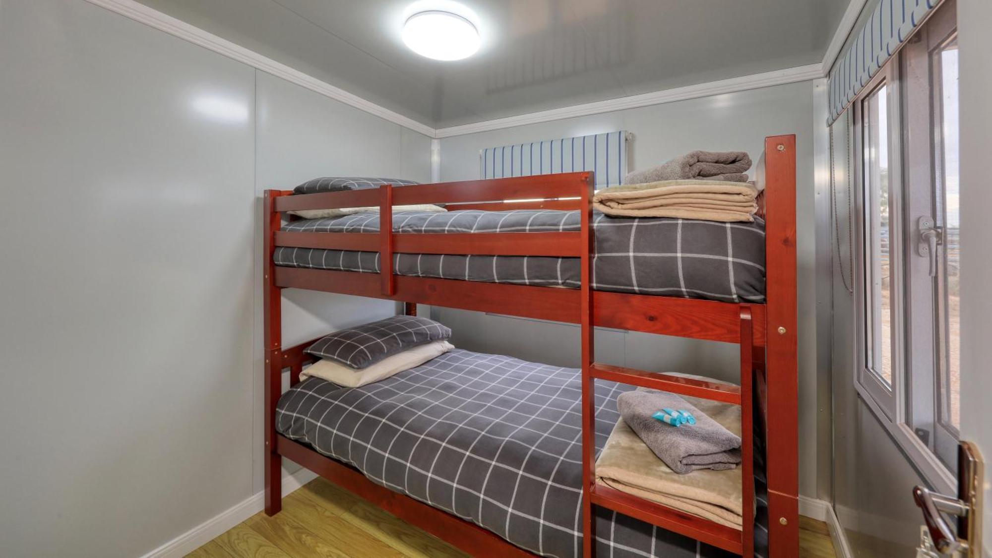 White Cliffs Self Contained Cabin Accommodation Dış mekan fotoğraf