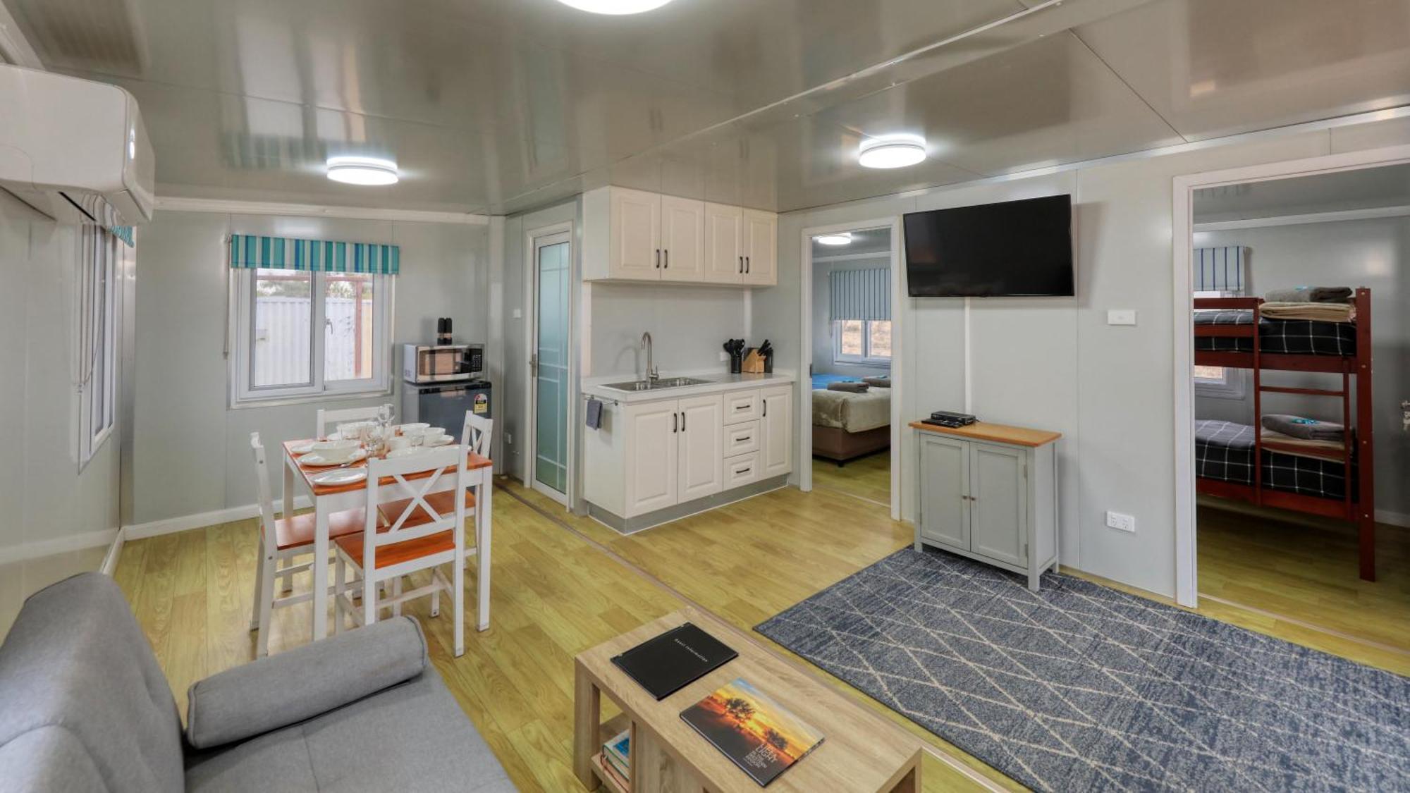 White Cliffs Self Contained Cabin Accommodation Dış mekan fotoğraf